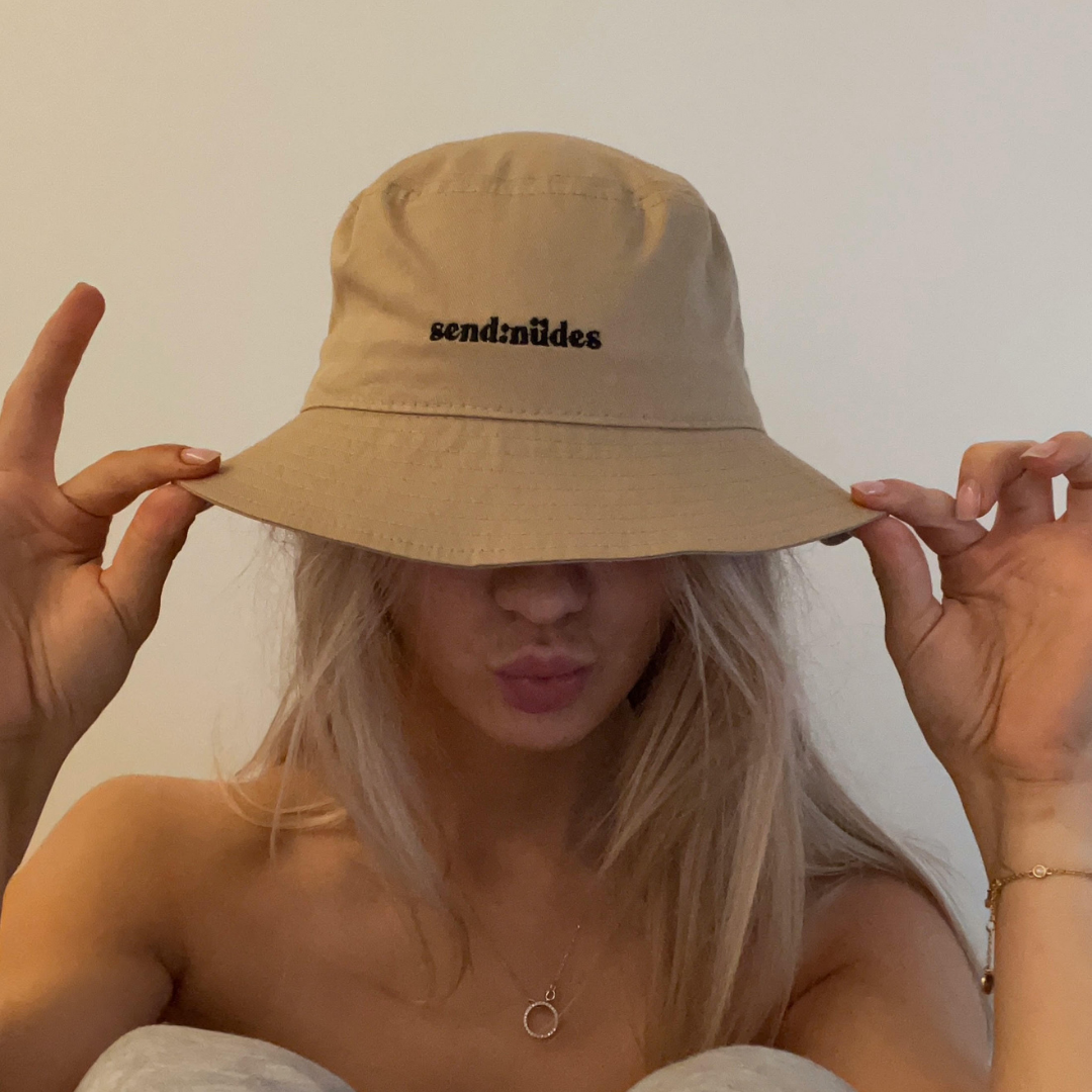 bucket hat send nüdes